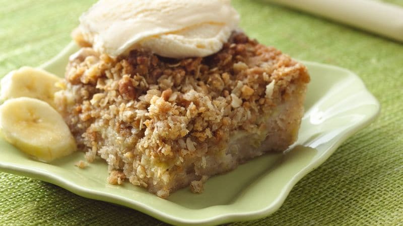 Banana Bread Crunch Cake